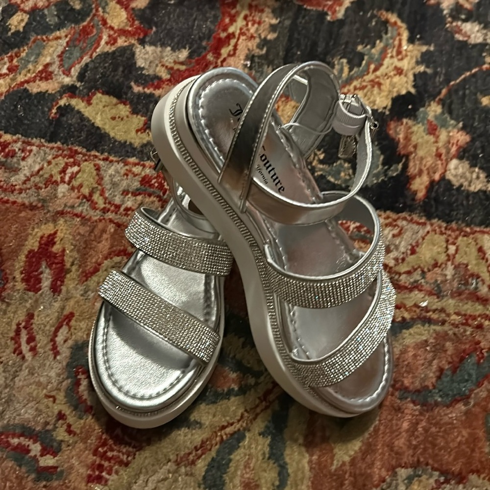 Juicy Couture  Silver Rhinestone Sandals | Size 8M NWOT